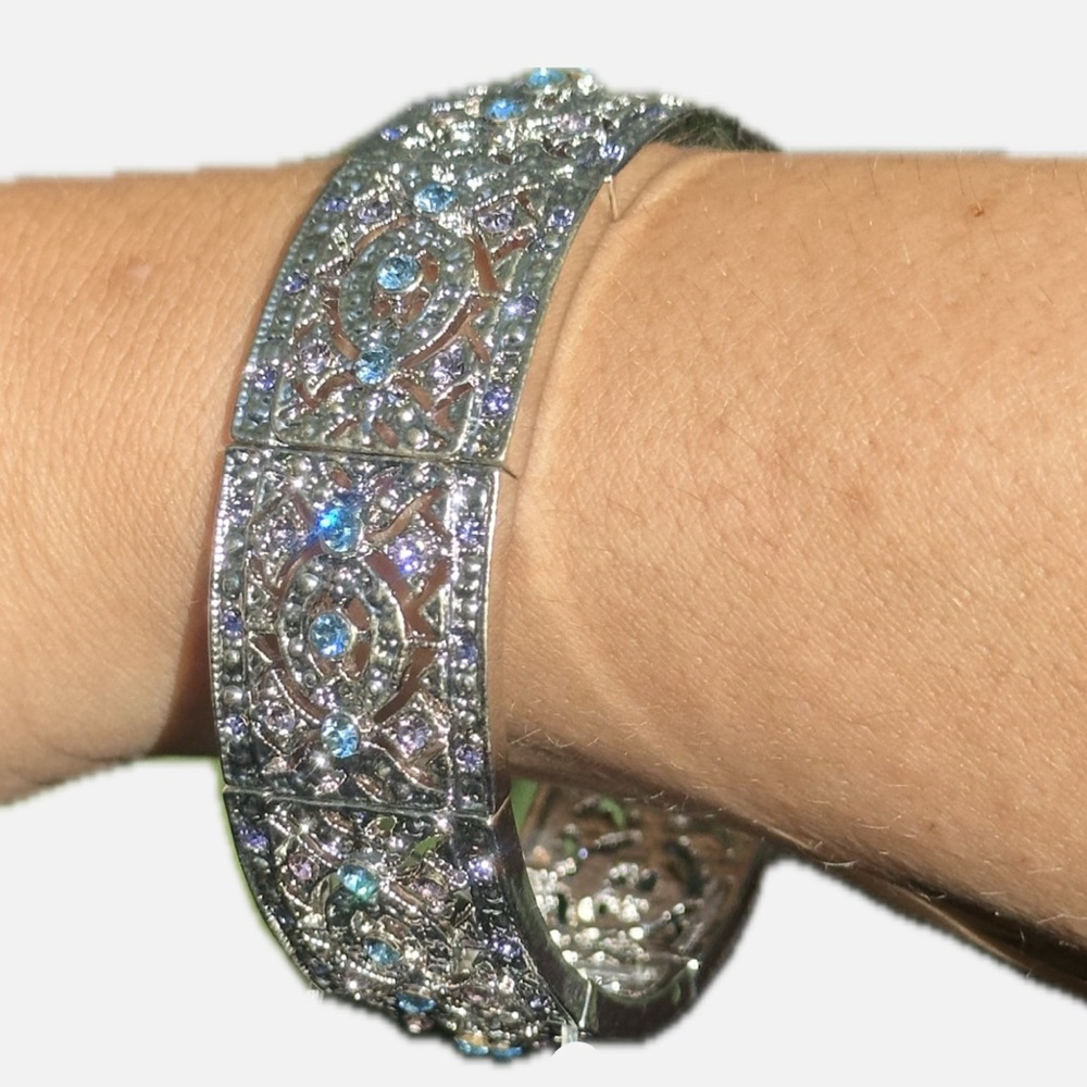Tri-Tone Gem Stretchy Bangle Bracelet New with Tags
